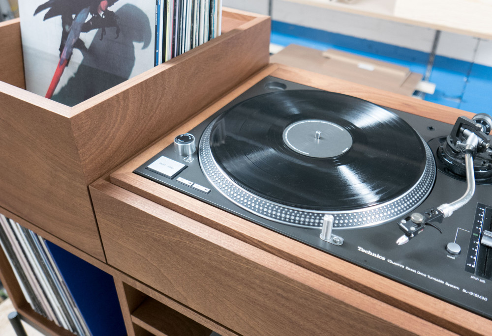 Thumbnail for Store and Play